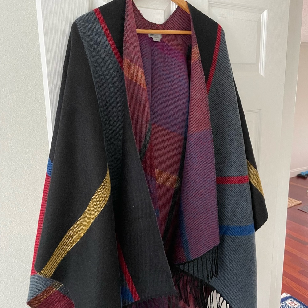 Vero Moda Color Block Poncho - Picture 2 of 4